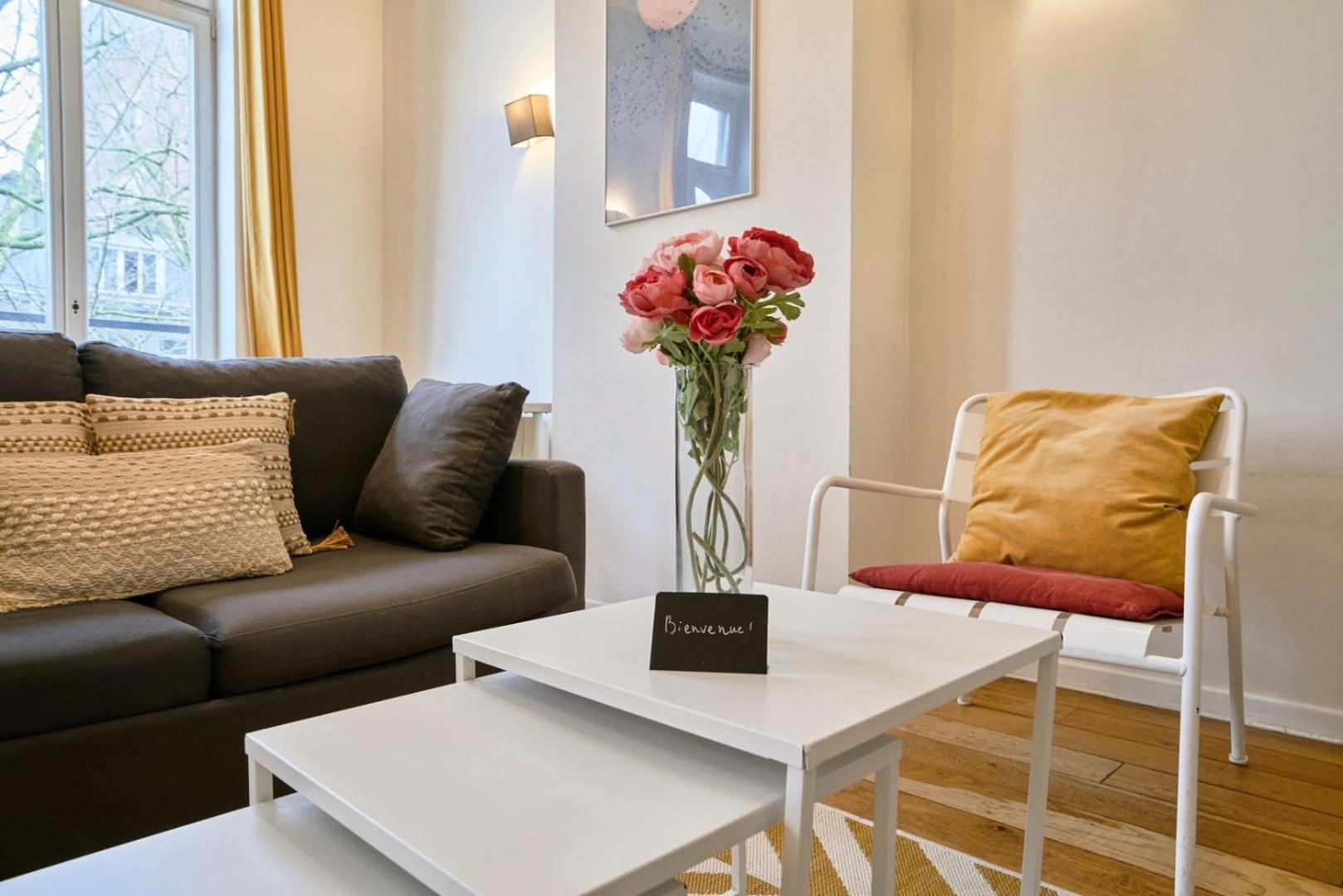 ליל Charming Flats On The Grand Boulevard מראה חיצוני תמונה