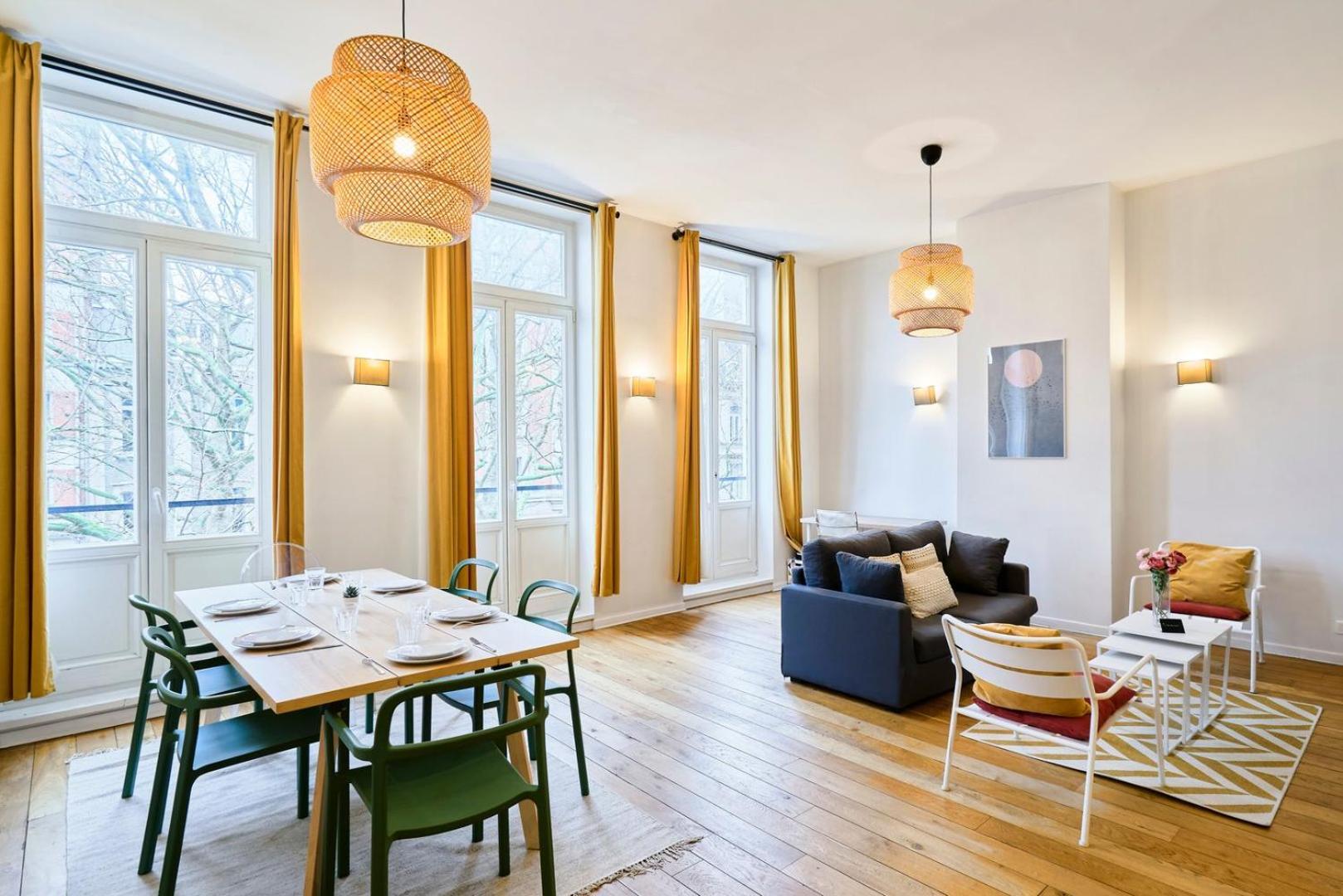 ליל Charming Flats On The Grand Boulevard מראה חיצוני תמונה