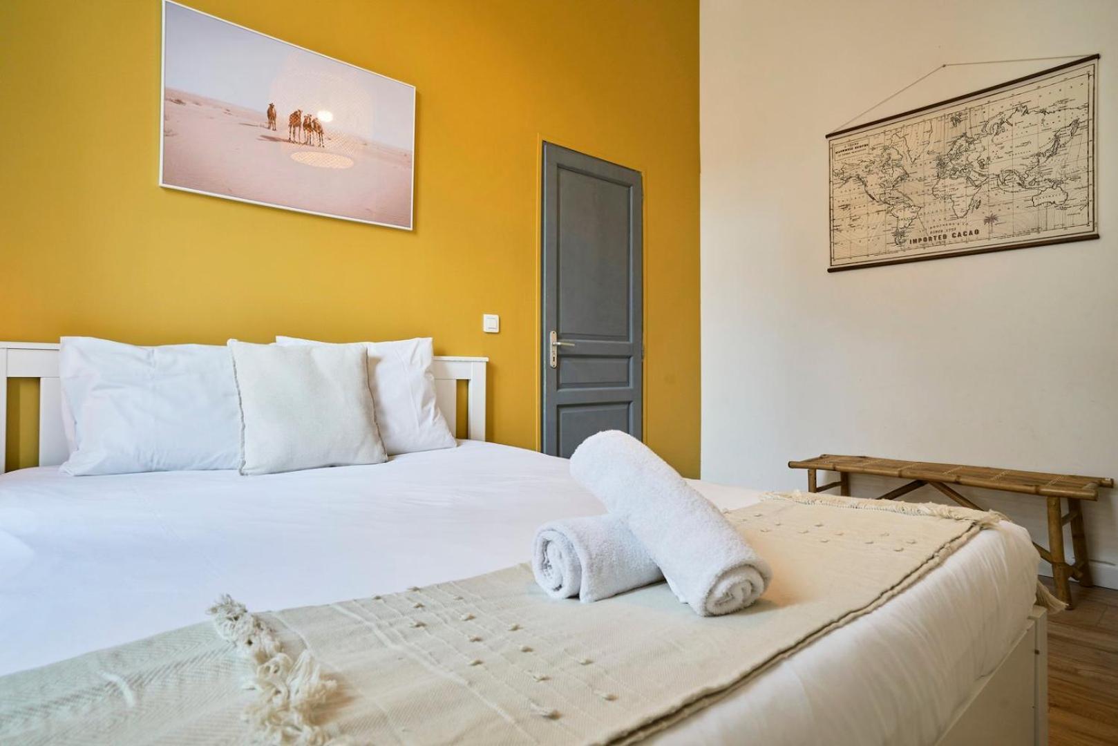 ליל Charming Flats On The Grand Boulevard מראה חיצוני תמונה